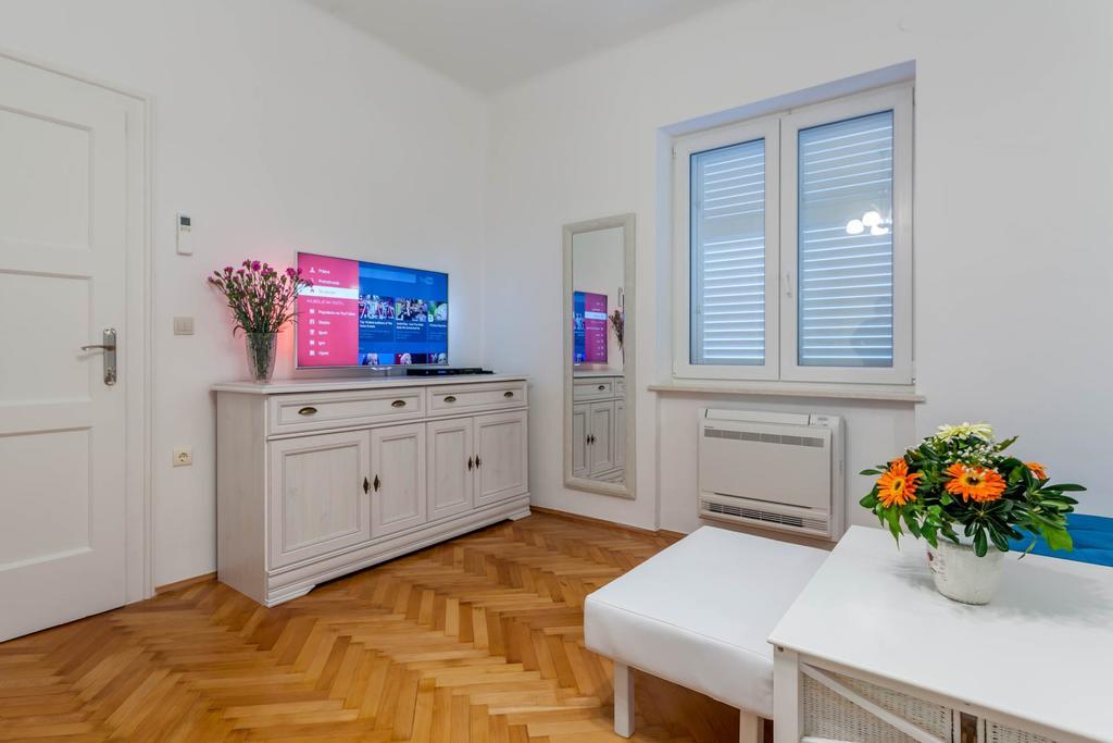 Chic Apartment In Center Split Zimmer foto